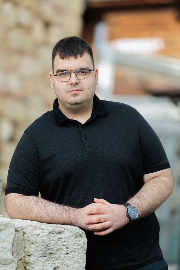 Todor Ivanov — co-founder & developer at devinfi